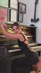 Charlotte Lawrence - StorySaver net-sienamontesano video