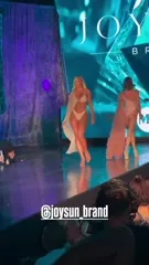 Danielle Moinet / Summer Rae - Thevicariousfashionshow