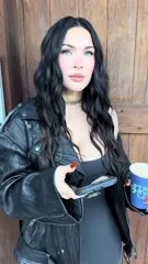 Megan Fox - Svjmi pwueen