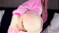 Reislin - Sweet girl playing hard with her ass