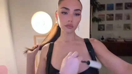 Madison Beer - Video