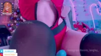 pinkbunnyuwu - Video