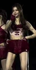 Minatozaki Sana (TWICE) - Video #131833