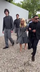 Sabrina Carpenter - Video
