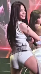 Huh Yunjin 허윤진 | LESSERAFIM - Video