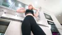 Chloe Toy - The plumber
