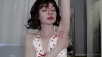 Little_bella_bunny / bellabunn / Bella Mays - This week's exclusive video armpit and titty fun!