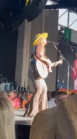 Lainey Wilson - Video