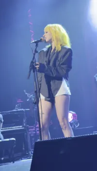 Hayley Williams - Tikwm original
