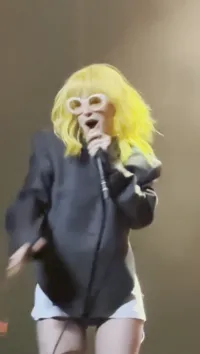 Hayley Williams - Video