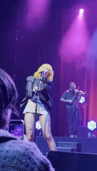 Hayley Williams - Video