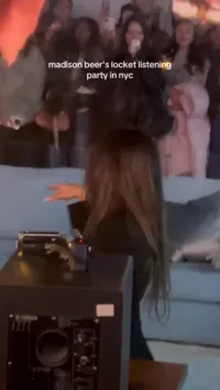 Madison Beer - Video