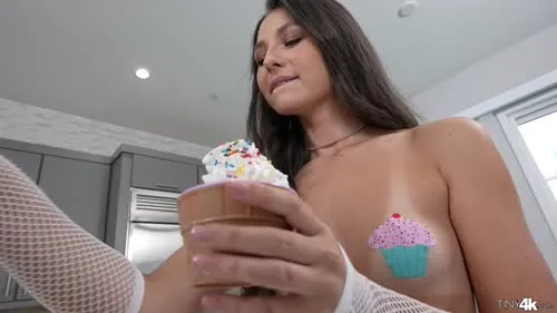 Liz Jordan - Tiny4K - Ice Cream treat