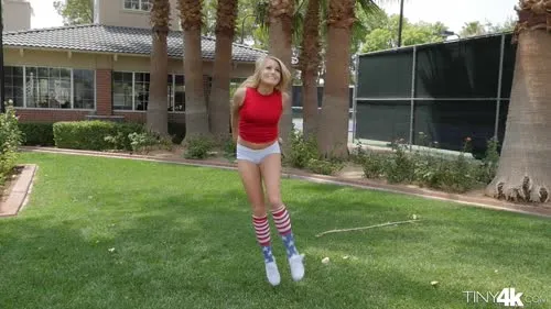 Scarlett Sage - Tiny4K - Scarlett Sage - Go for the gold