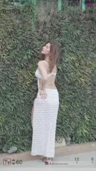 Elnaaz Norouzi - Video