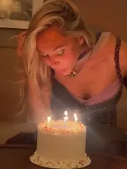 Alexis Ren - Video #338737