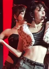 Sakura Miyawaki 宮脇 咲良 | LESSERAFIM - Video