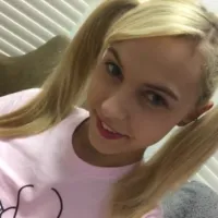 Chloe Toy - 2017-10-18