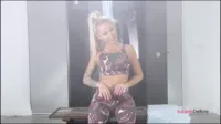 Isabelle Deltore / isabelledeltore - Track star - Custom order video
