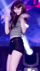 Kim Chaewon 김채원 [Le Sserafim] - Video