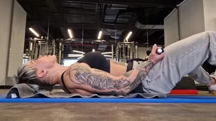 crazyxbody / musclegirlxxx - Video