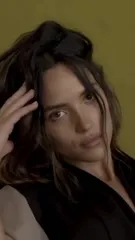 Adria Arjona - Video
