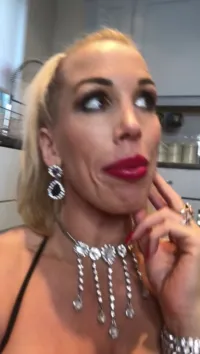 Rebecca More / Rebecca Moore - Video