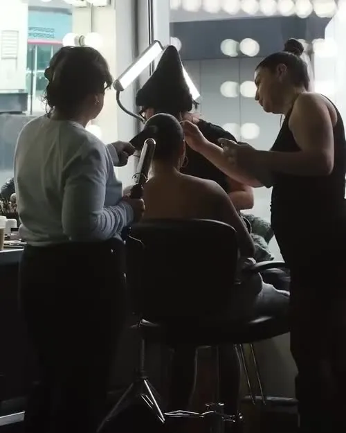 Vanessa Hudgens - Video