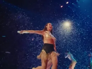 Laufey lin - Video