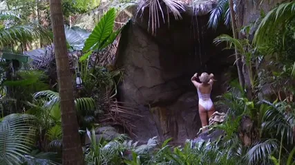 Jorgie Porter - Video