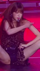 Hong Eunchae 홍은채 | LESSERAFIM - Uuuuddk