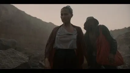 Alicia Vikander - Uv38sI t5Lv