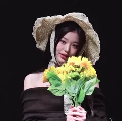 Jang Won-young / 장원영 WONYOUNG - V vt-u3at2t