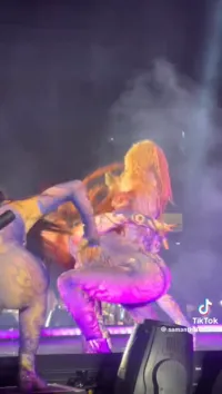 Shakira - Video