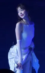 Hong Eunchae 홍은채 | LESSERAFIM - Video #132914