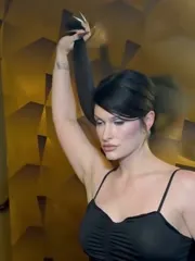 Courtney Laplante (Spiritbox Singer) - Video