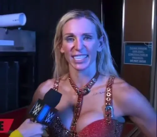 Charlotte Flair - Video