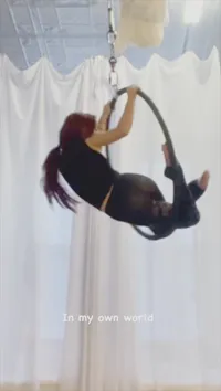 Sophia Anne Caruso - VID 20250205 231251