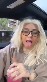 Ally Lotti / Dannygirlxo - Video