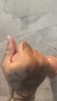 Ally Lotti / Dannygirlxo - Video