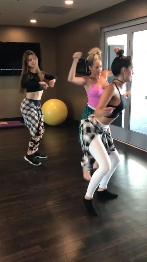 Amanda Cerny - Video