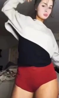 Brighton Sharbino - Video 2025-01-17 06-06-40
