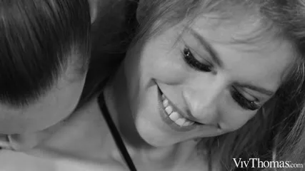 Bonnie Dolce - VivThomas Jo and Bonnie Dolce - Getting closer trailer
