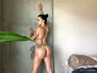 Joslyn James - Source