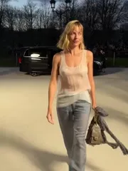 Margot Robbie - voguegermany