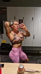 crazyxbody / musclegirlxxx - Video #414280