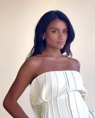 Simone Ashley - Video