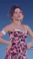 Minatozaki Sana (TWICE) - Video