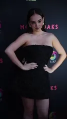 Isabelle Smith (Hollyoaks) - Video