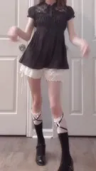 Little_bella_bunny / bellabunn / Bella Mays - Want to do cute dances too but my limbs are so long？